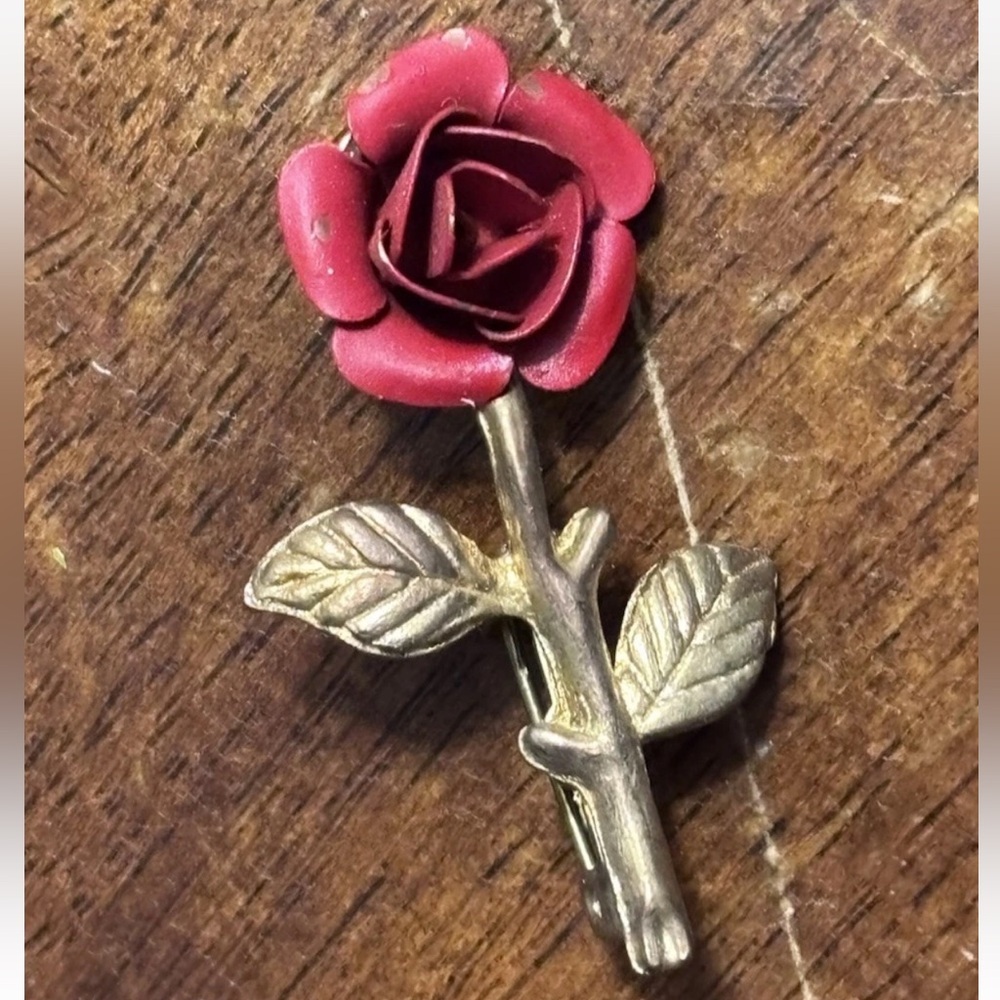 Vintage Realistic Red Rose Brooch Pin Gold Tone Small 1.5” Estate Find